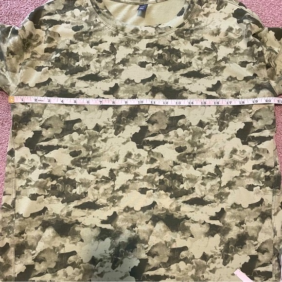 Joe Fresh Active Crewneck Sweatshirt in Green Pattern Size Medium - Picture 5 of 5